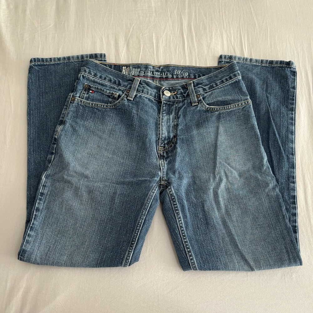 Vintage Tommy Hilfiger straight leg jeans.